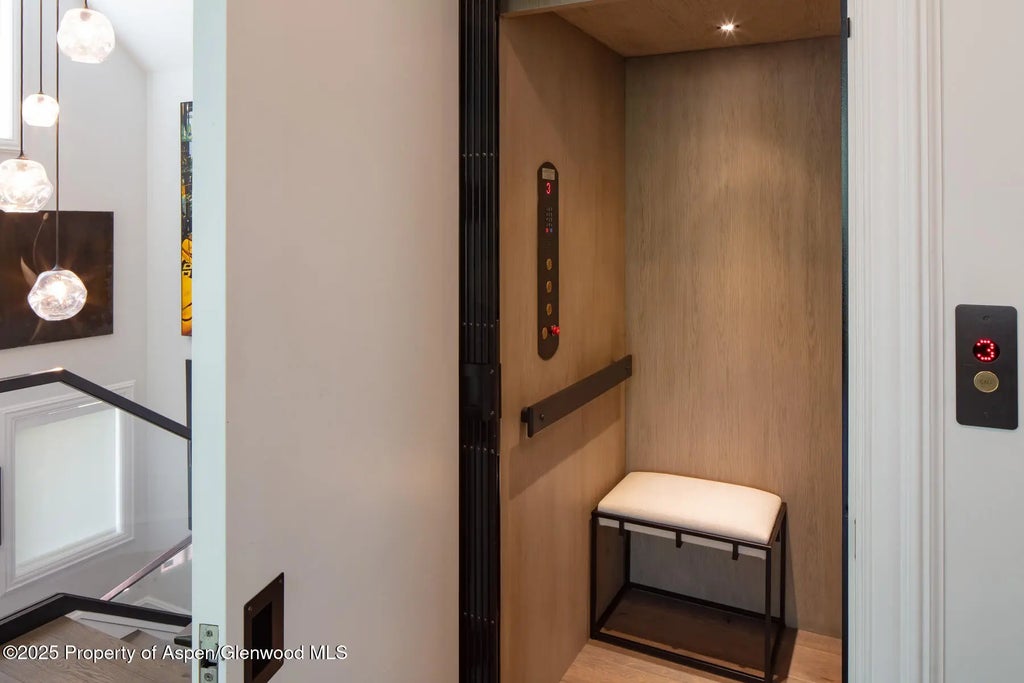 24 of 29 - 205 N 6th Street, Aspen, CO