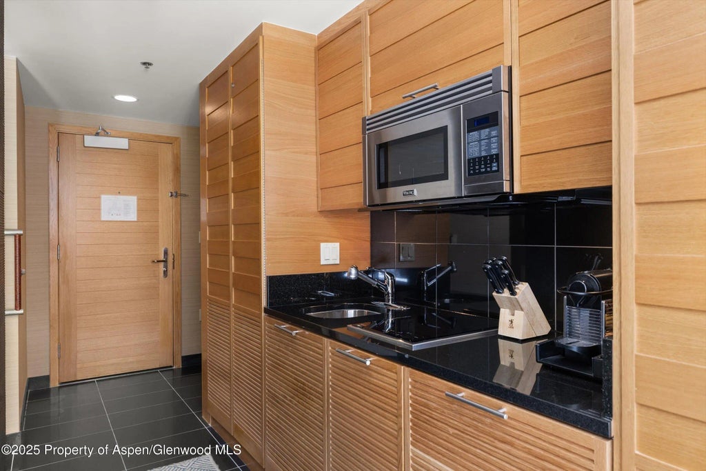 6 of 13 - 130 Wood Road 536, Snowmass Village, CO