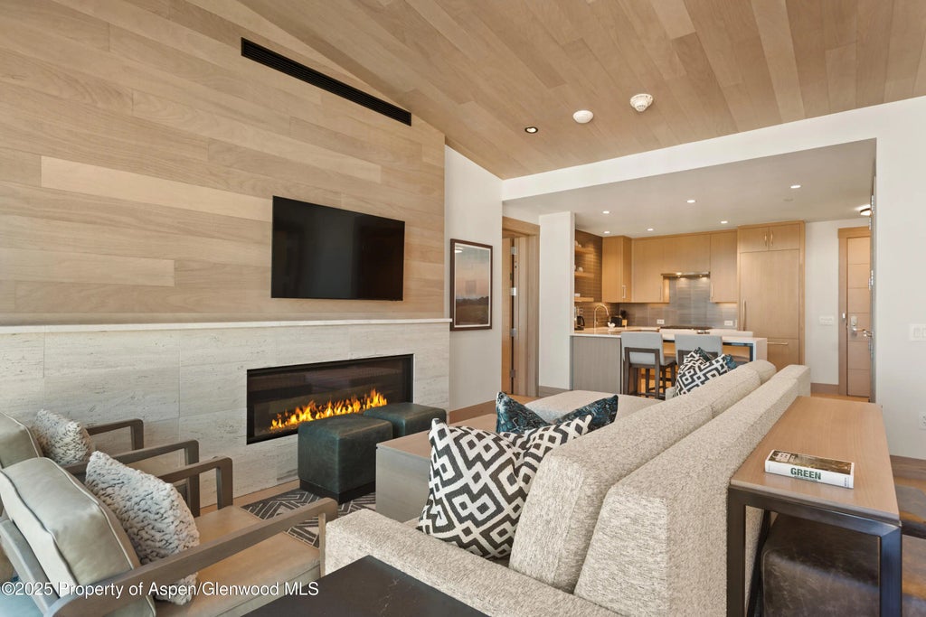 3 of 18 - 130 Wood Road 660-662, Snowmass Village, CO
