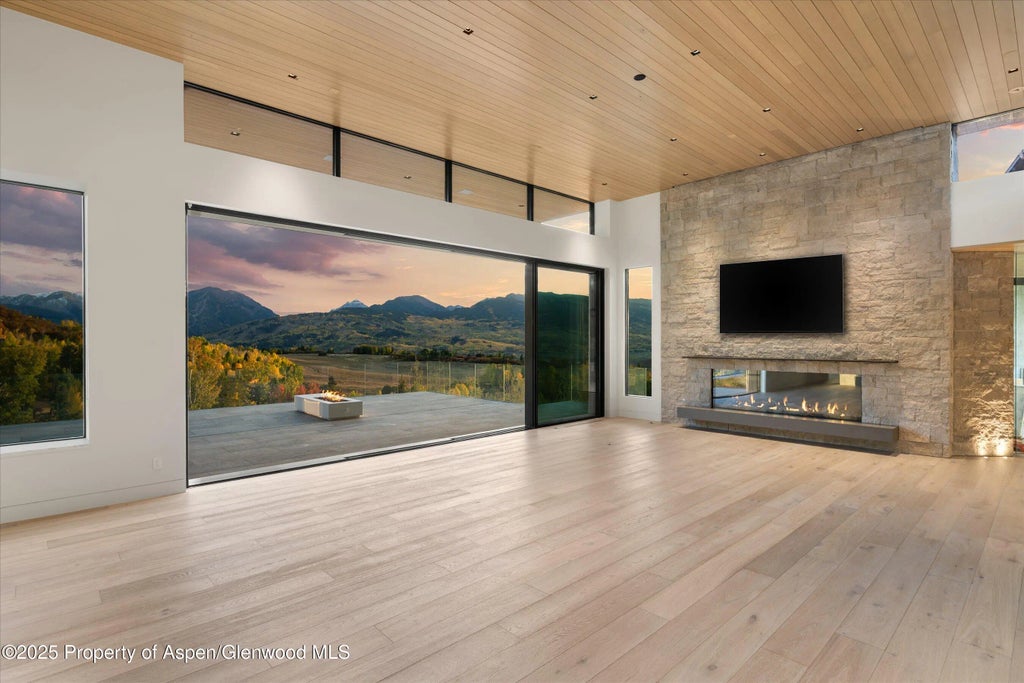 12 of 34 - 401 Carroll Drive, Aspen, CO