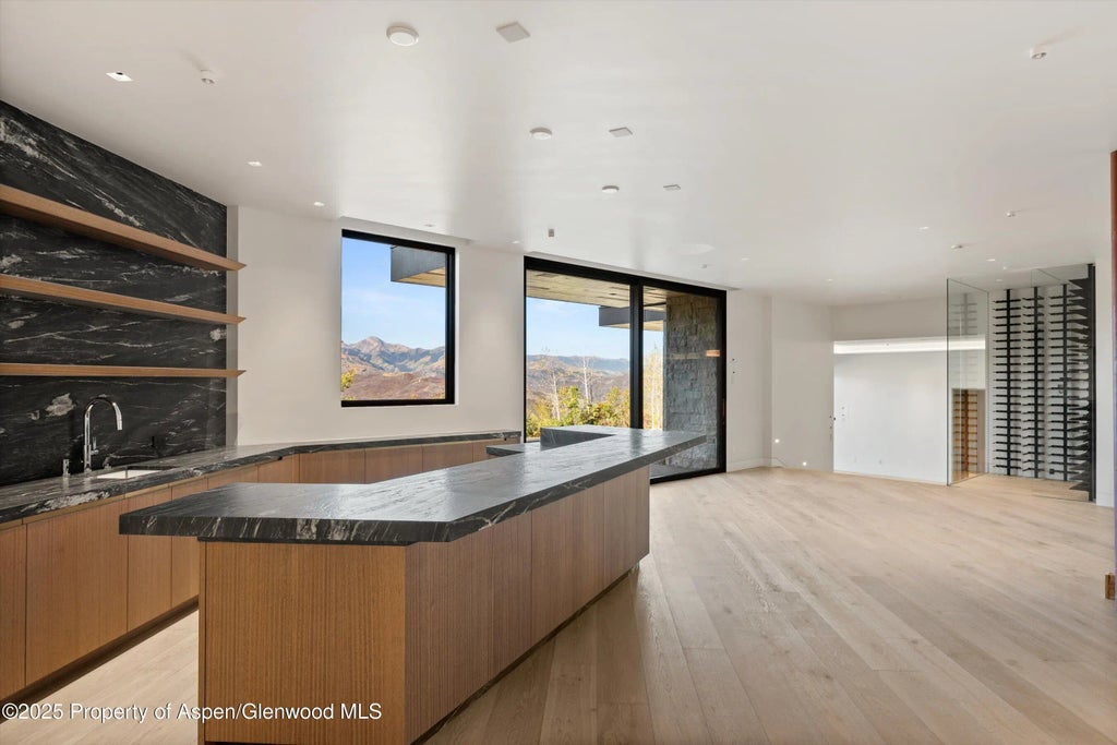 23 of 34 - 401 Carroll Drive, Aspen, CO