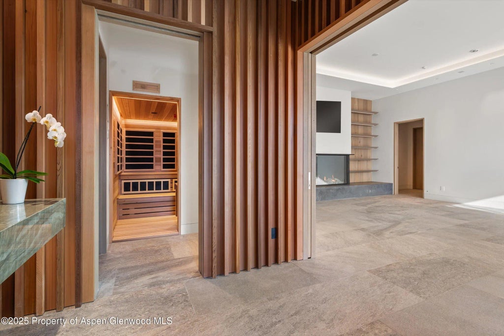26 of 34 - 401 Carroll Drive, Aspen, CO