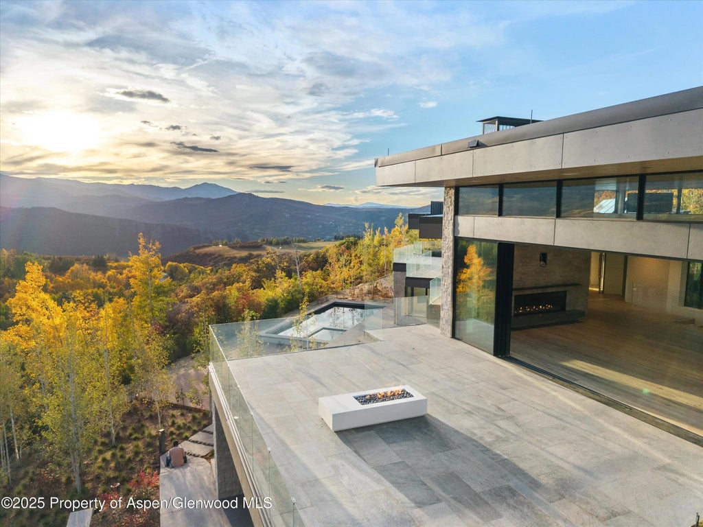 3 of 34 - 401 Carroll Drive, Aspen, CO