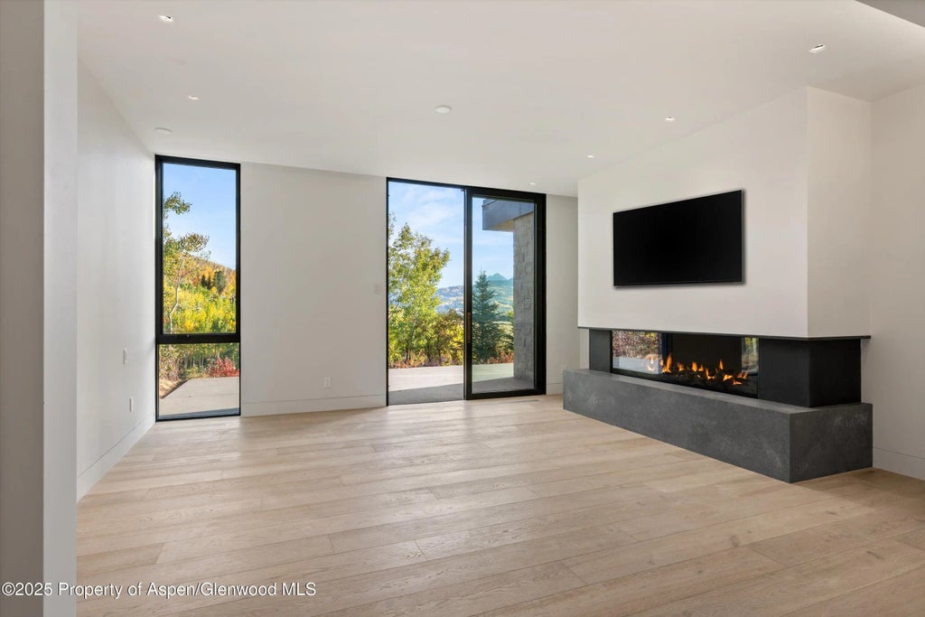 30 of 34 - 401 Carroll Drive, Aspen, CO