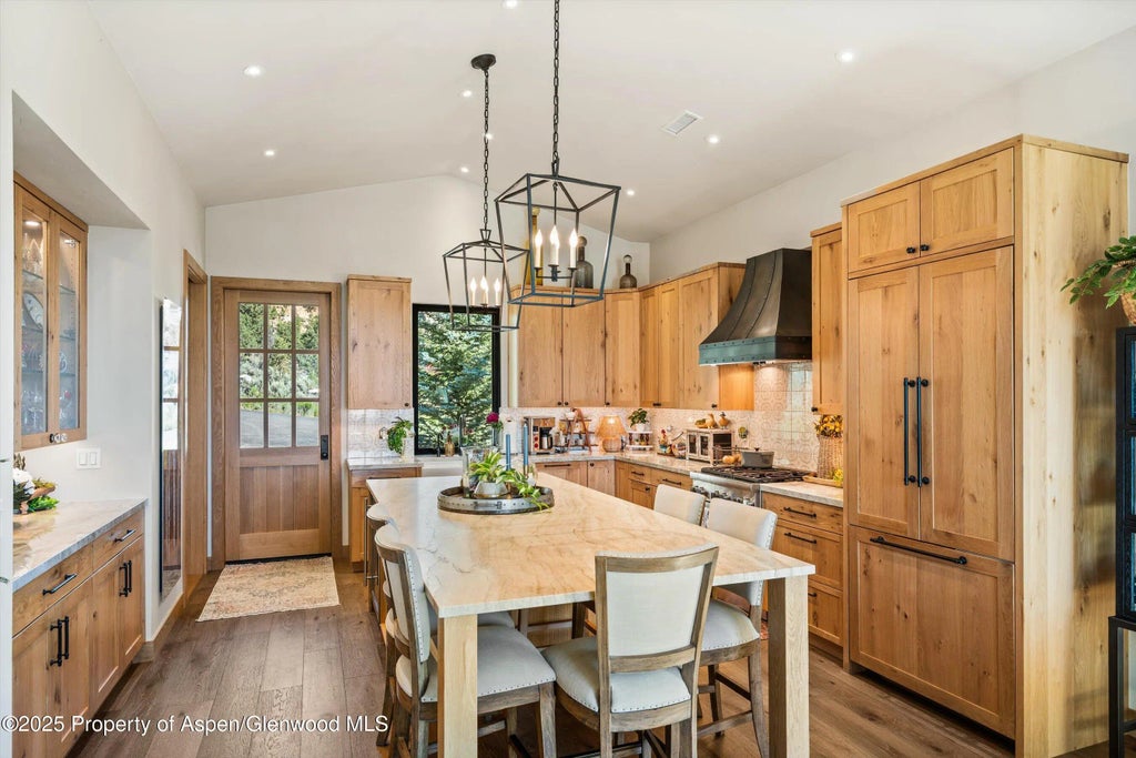 19 of 38 - 1655 County Rd 109, Glenwood Springs, CO