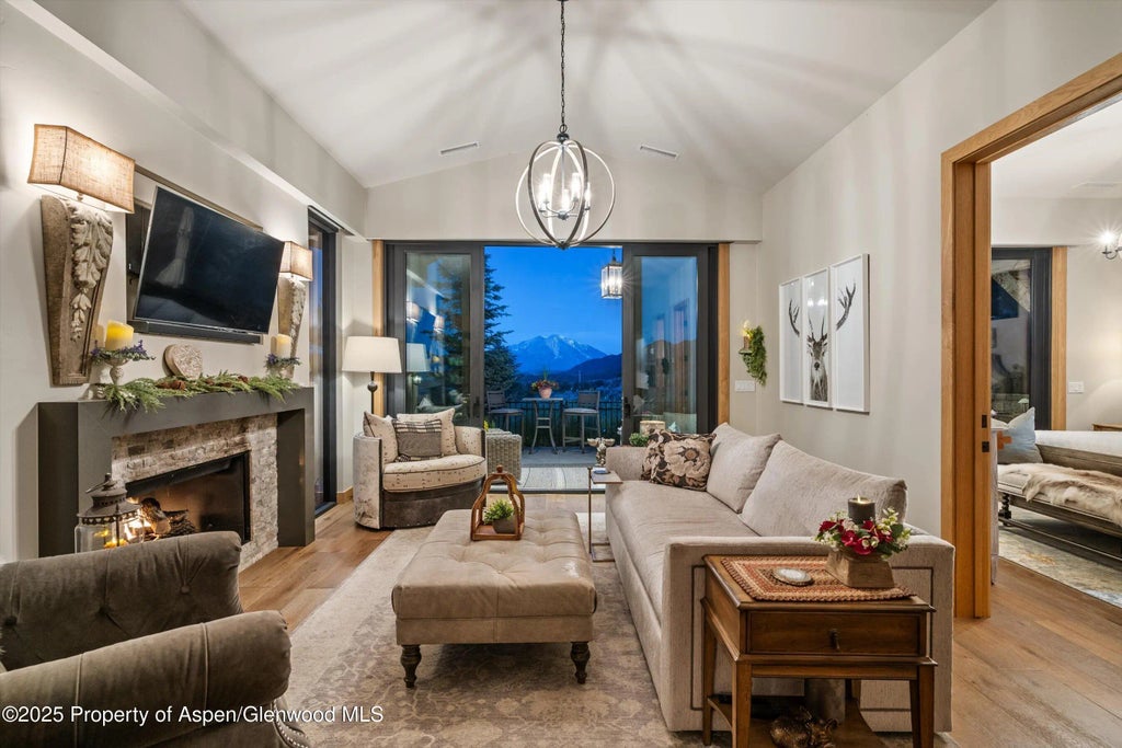 21 of 38 - 1655 County Rd 109, Glenwood Springs, CO
