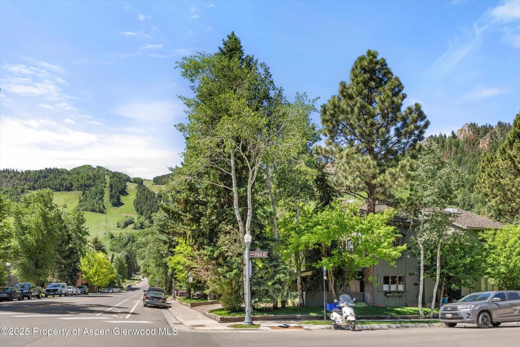 16 of 19 - 125 E Hyman Avenue 1a, Aspen, CO