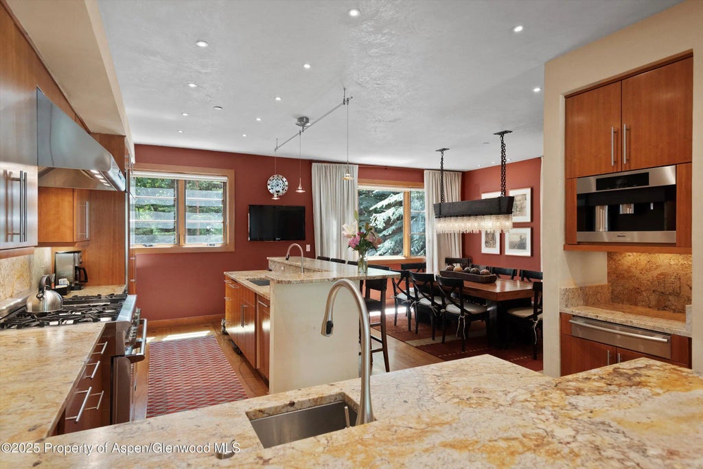 9 of 44 - 714 S Galena Street B, Aspen, CO