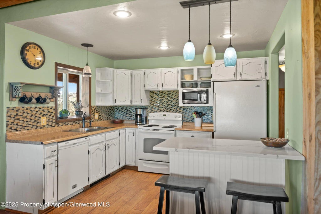 9 of 46 - 1563 County Road 326, Silt, CO