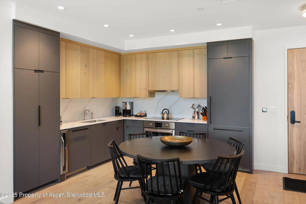 10 of 27 - 119 Wood Road 604, Snowmass Village, CO
