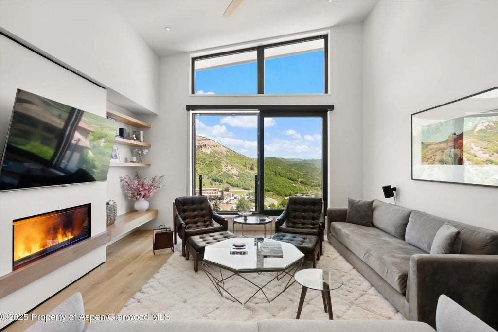 3 of 27 - 119 Wood Road 604, Snowmass Village, CO