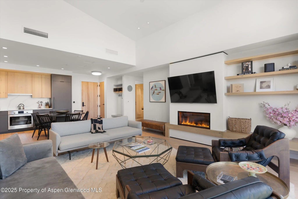 8 of 27 - 119 Wood Road 604, Snowmass Village, CO
