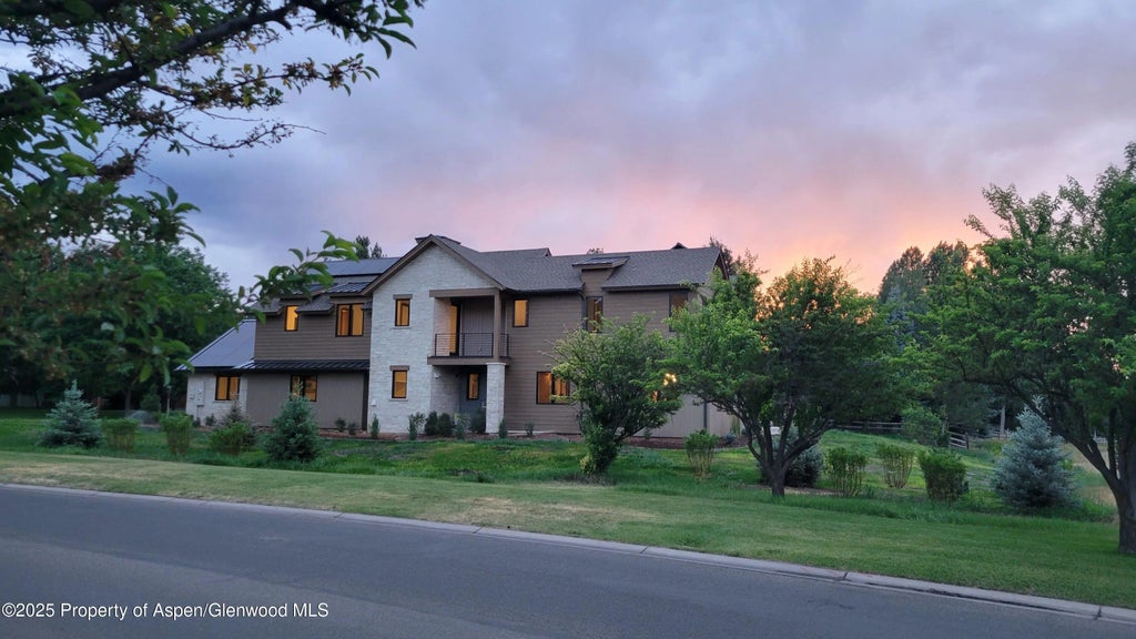7 of 30 - 22 Heritage Court, Carbondale, CO