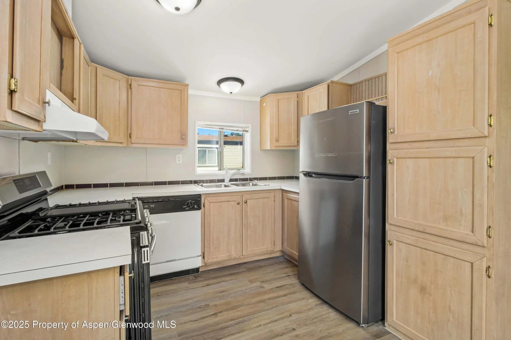 6 of 13 - 424 32 Road 85, Clifton, CO