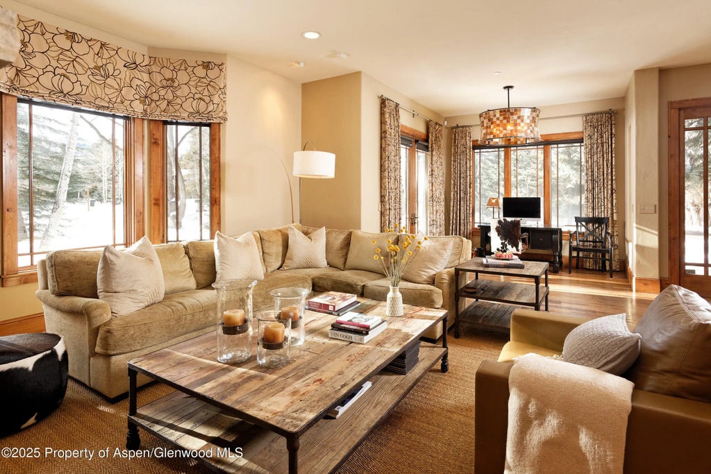 1 of 30 - 1395 Sierra Vista Drive Unit 1, Aspen, CO