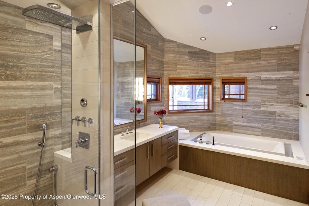 12 of 30 - 1395 Sierra Vista Drive Unit 1, Aspen, CO