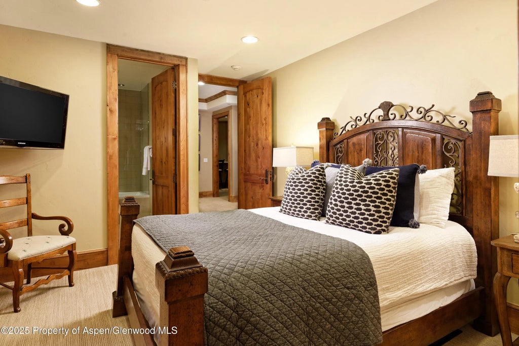 21 of 30 - 1395 Sierra Vista Drive Unit 1, Aspen, CO