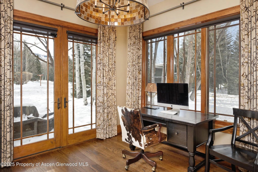 4 of 30 - 1395 Sierra Vista Drive Unit 1, Aspen, CO