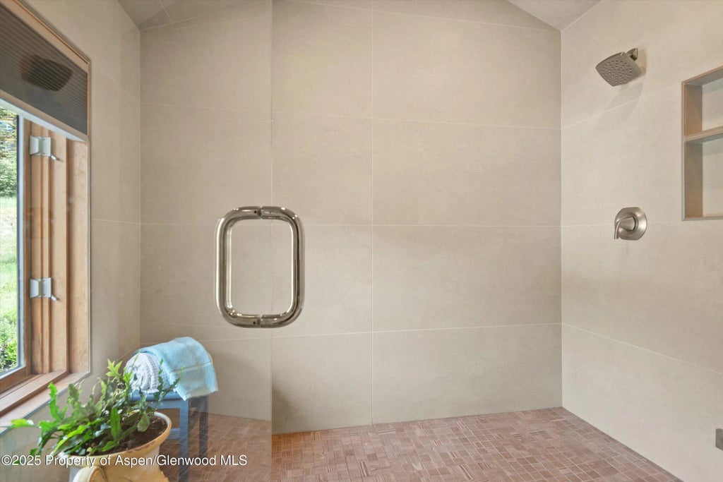 34 of 48 - 554 Sinclair Road, Snowmass Village, CO