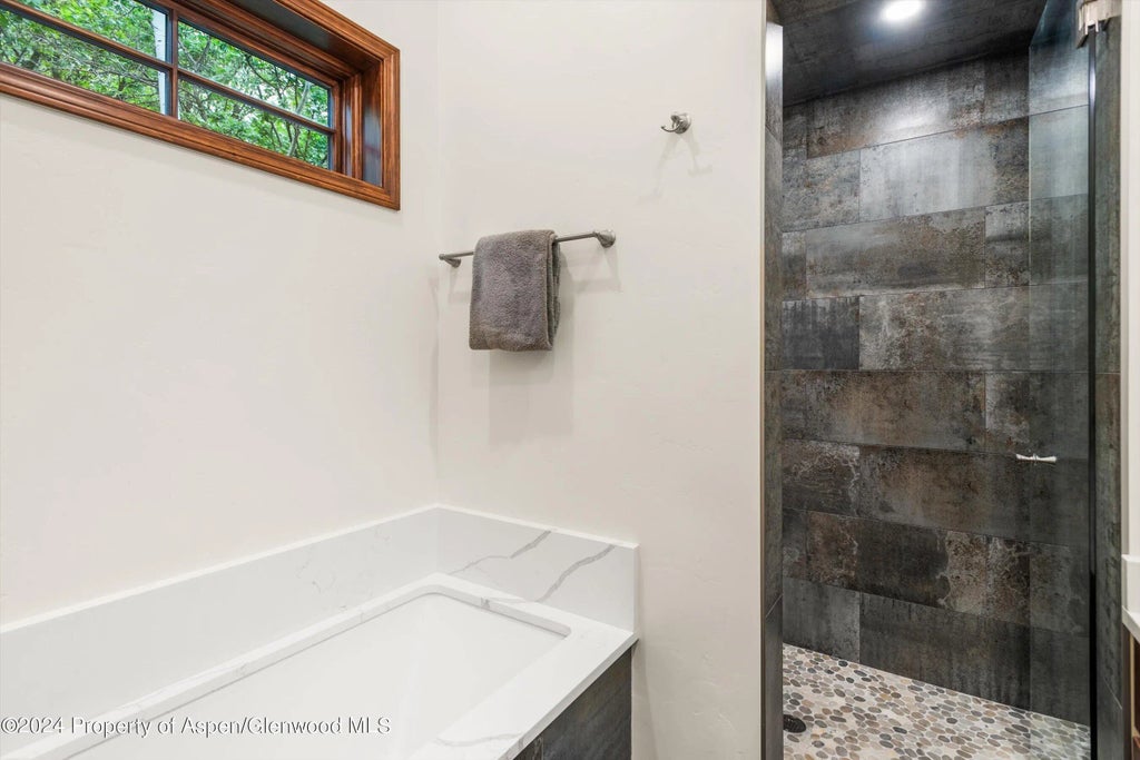 24 of 46 - 135 Irwin Drive, Redstone, CO