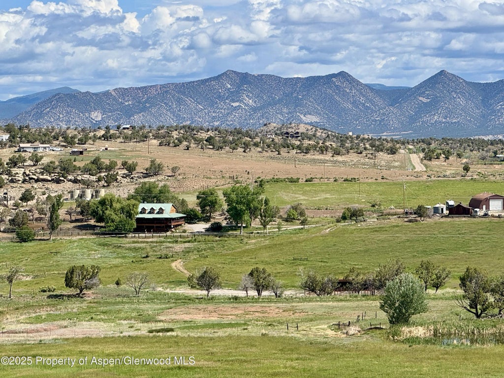 1 of 25 - 1747 County Road 326, Silt, CO