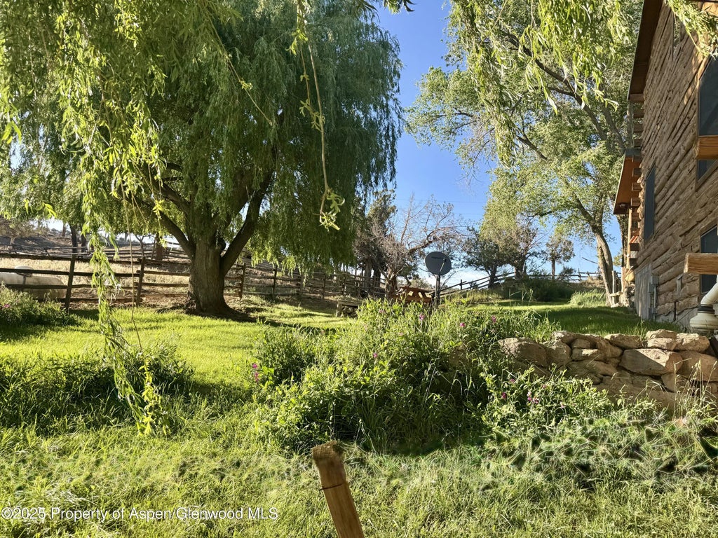 23 of 25 - 1747 County Road 326, Silt, CO