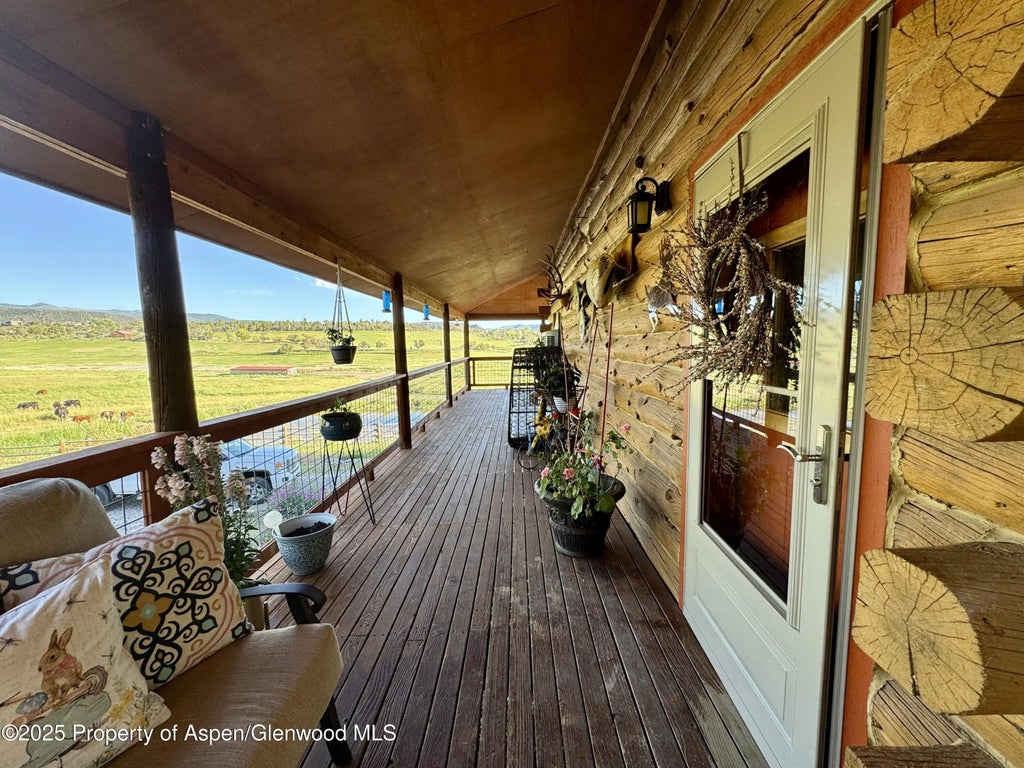 5 of 25 - 1747 County Road 326, Silt, CO