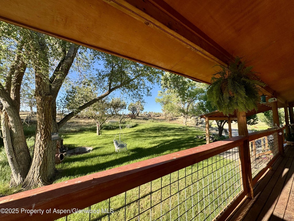 6 of 25 - 1747 County Road 326, Silt, CO