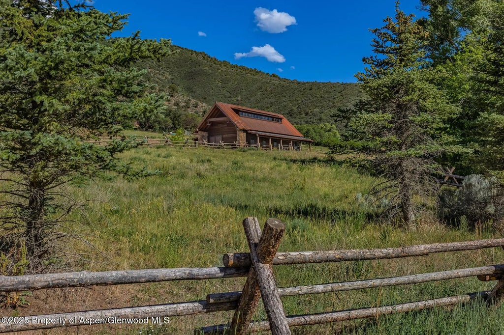 21 of 59 - 902/904 Sopris Creek Road, Basalt, CO