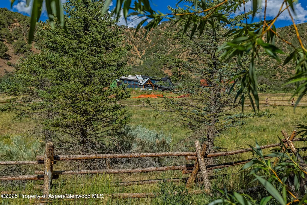 24 of 59 - 902/904 Sopris Creek Road, Basalt, CO