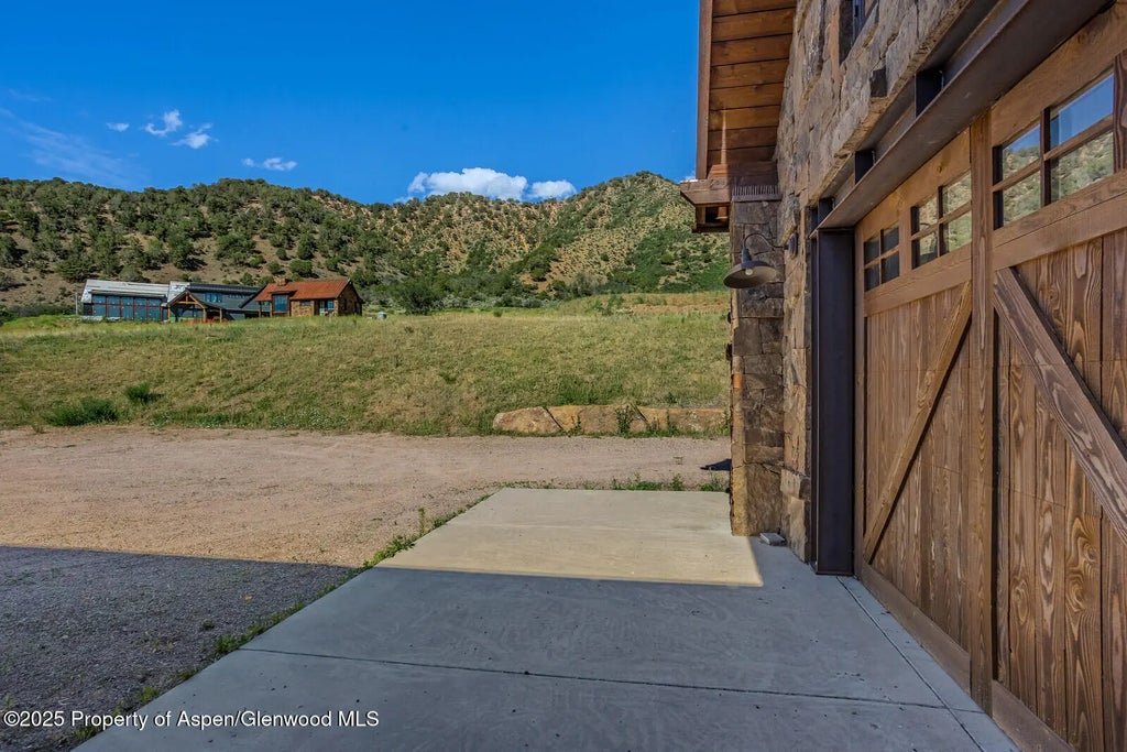 30 of 59 - 902/904 Sopris Creek Road, Basalt, CO