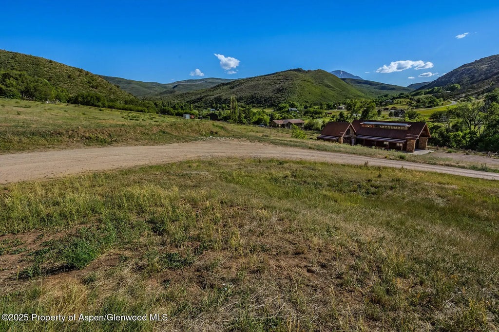 43 of 59 - 902/904 Sopris Creek Road, Basalt, CO