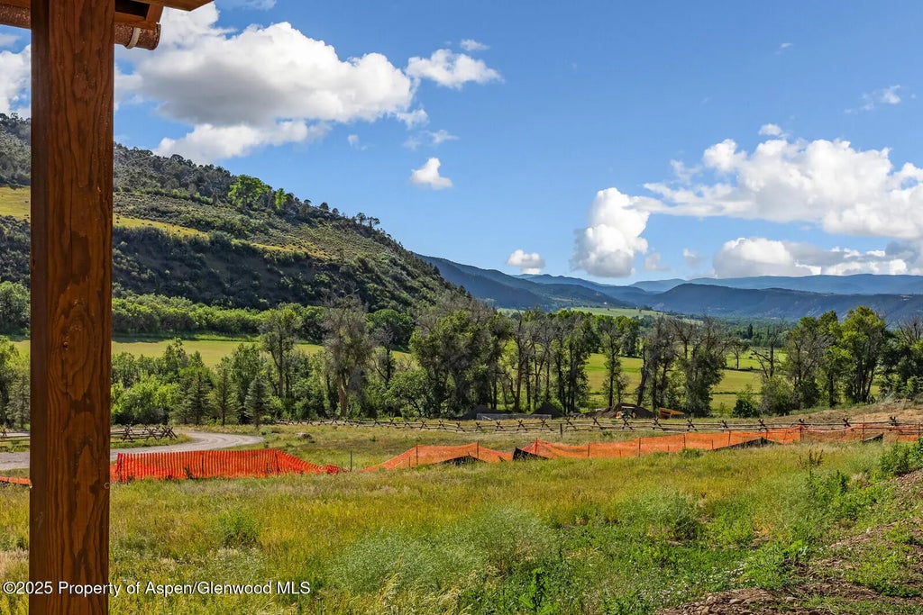 44 of 59 - 902/904 Sopris Creek Road, Basalt, CO