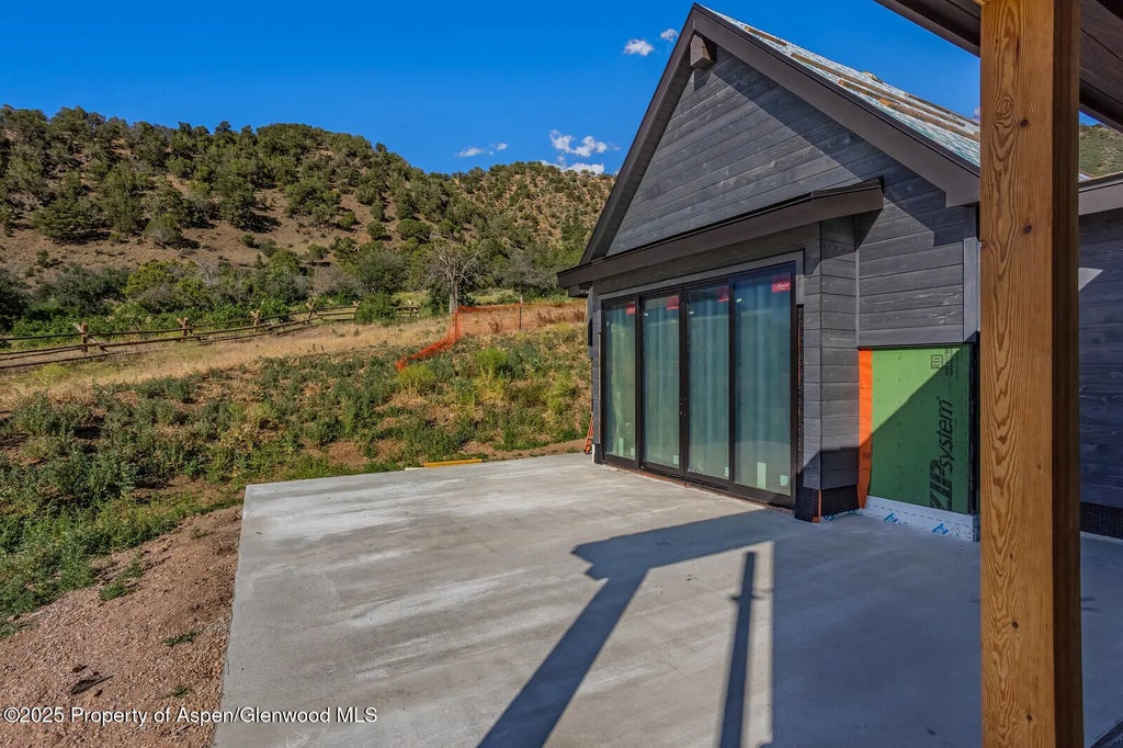 49 of 59 - 902/904 Sopris Creek Road, Basalt, CO