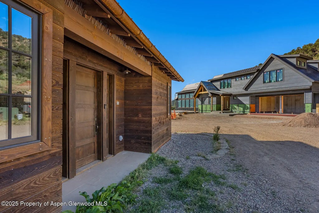 9 of 59 - 902/904 Sopris Creek Road, Basalt, CO