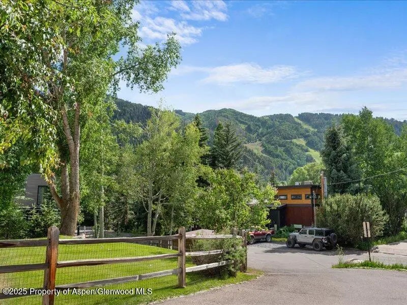 2 of 20 - 326 Midland Avenue 302, Aspen, CO