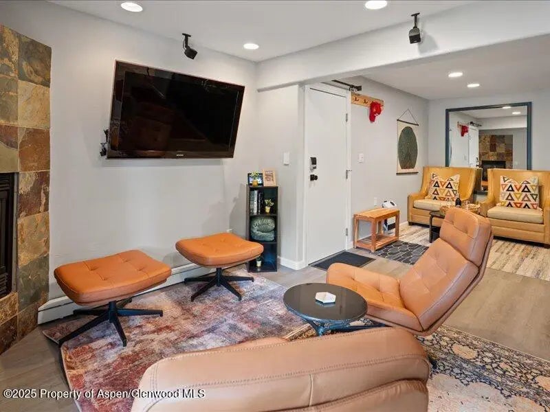 6 of 20 - 326 Midland Avenue 302, Aspen, CO