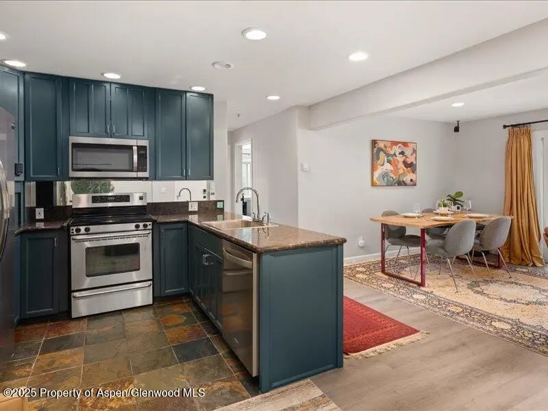 8 of 20 - 326 Midland Avenue 302, Aspen, CO