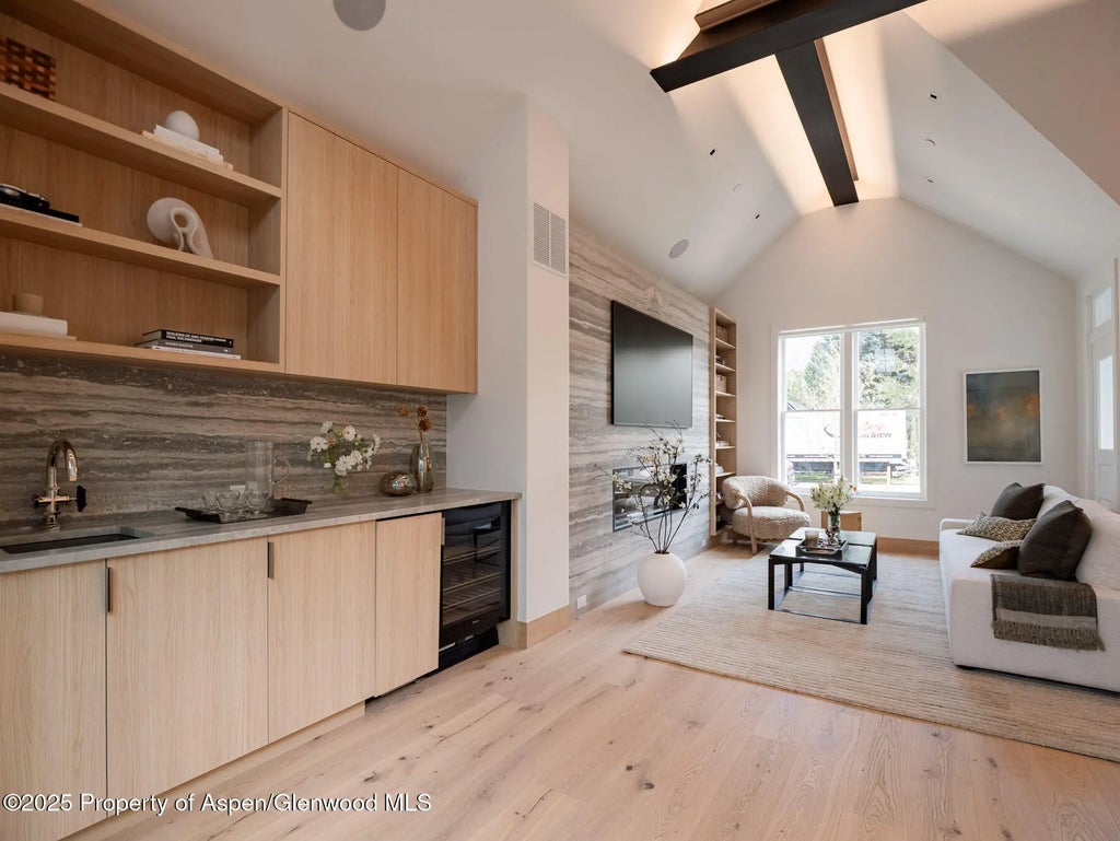 10 of 44 - 227 E Main Street, Aspen, CO