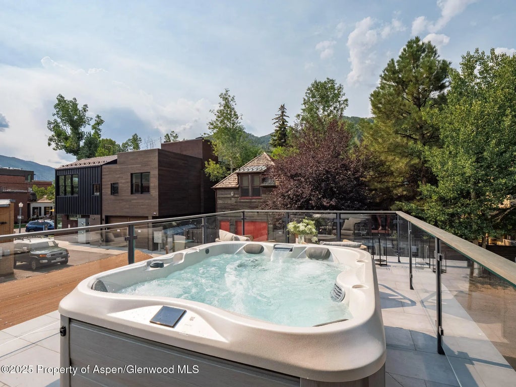 19 of 44 - 227 E Main Street, Aspen, CO