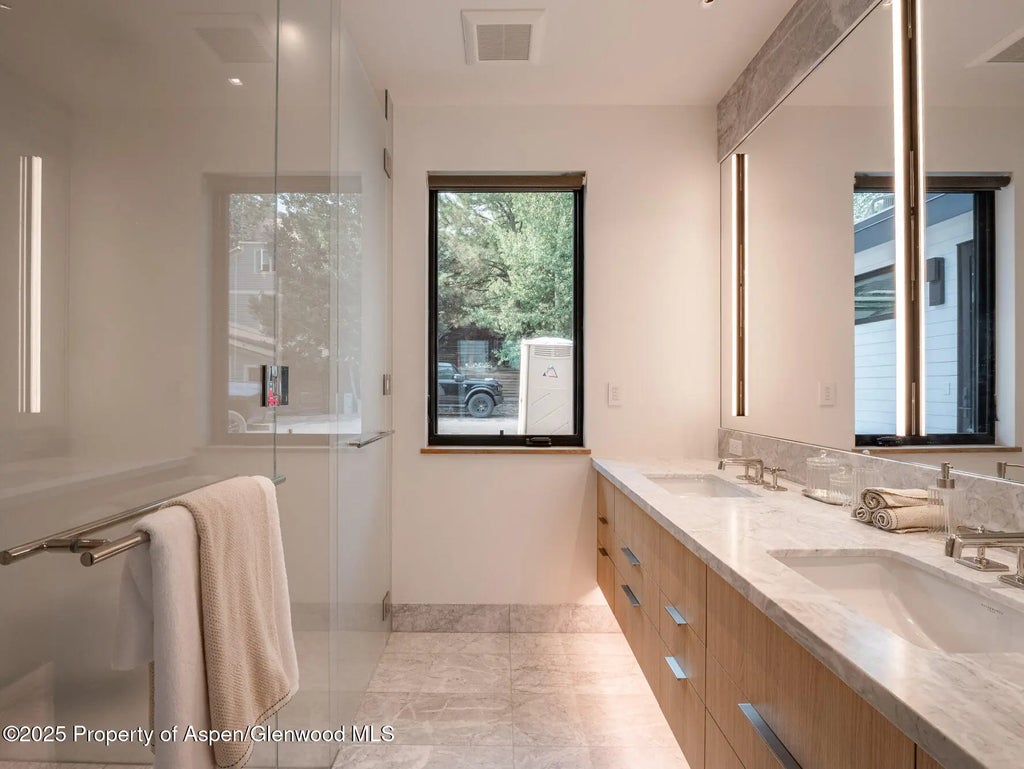 27 of 44 - 227 E Main Street, Aspen, CO