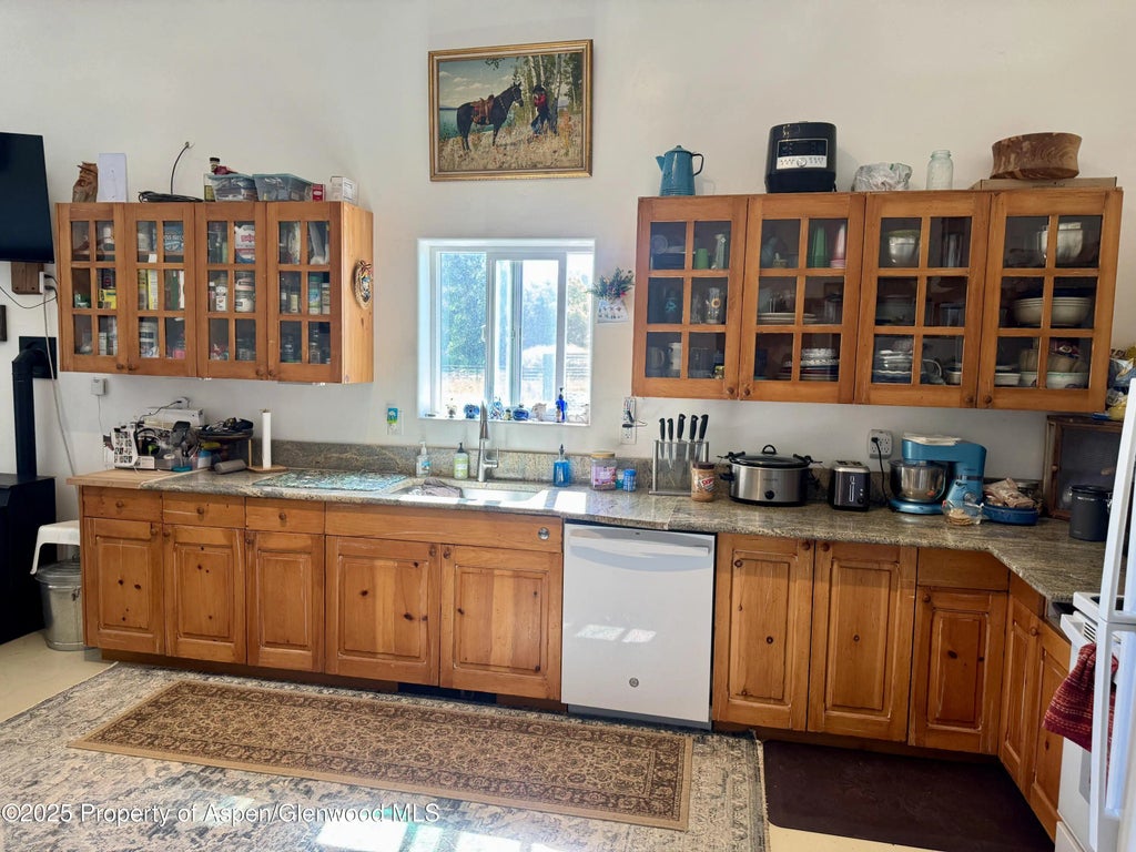 20 of 38 - 6398 County Road 4, Meeker, CO