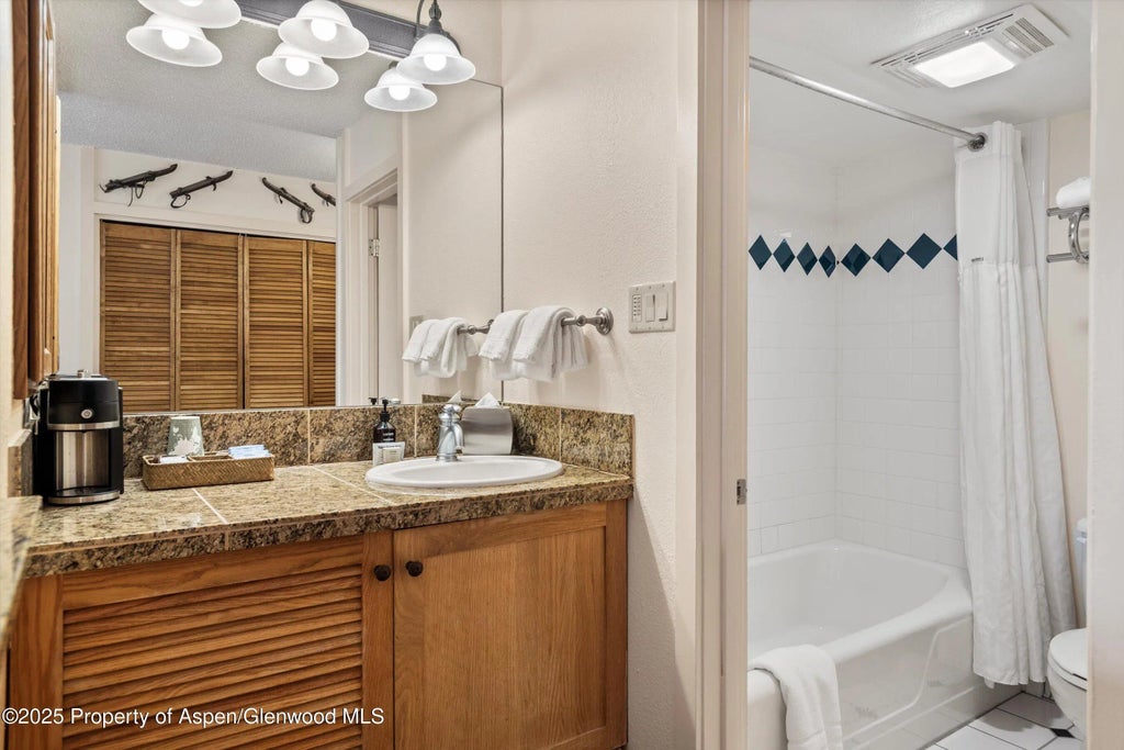 7 of 18 - 300 Carriage Way 506, Snowmass Village, CO