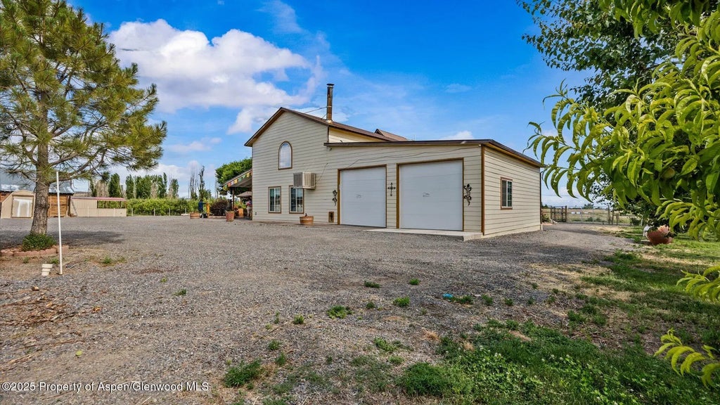 19 of 39 - 20809 Nowhere Road, Eckert, CO