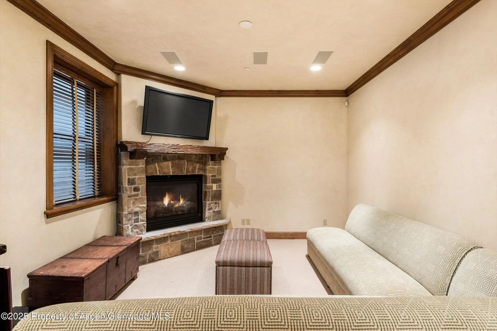 23 of 47 - 42703 Hwy 82 Unit B, Aspen, CO