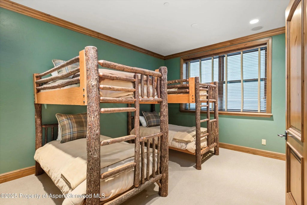 24 of 33 - 42703 Hwy 82 Unit B, Aspen, CO