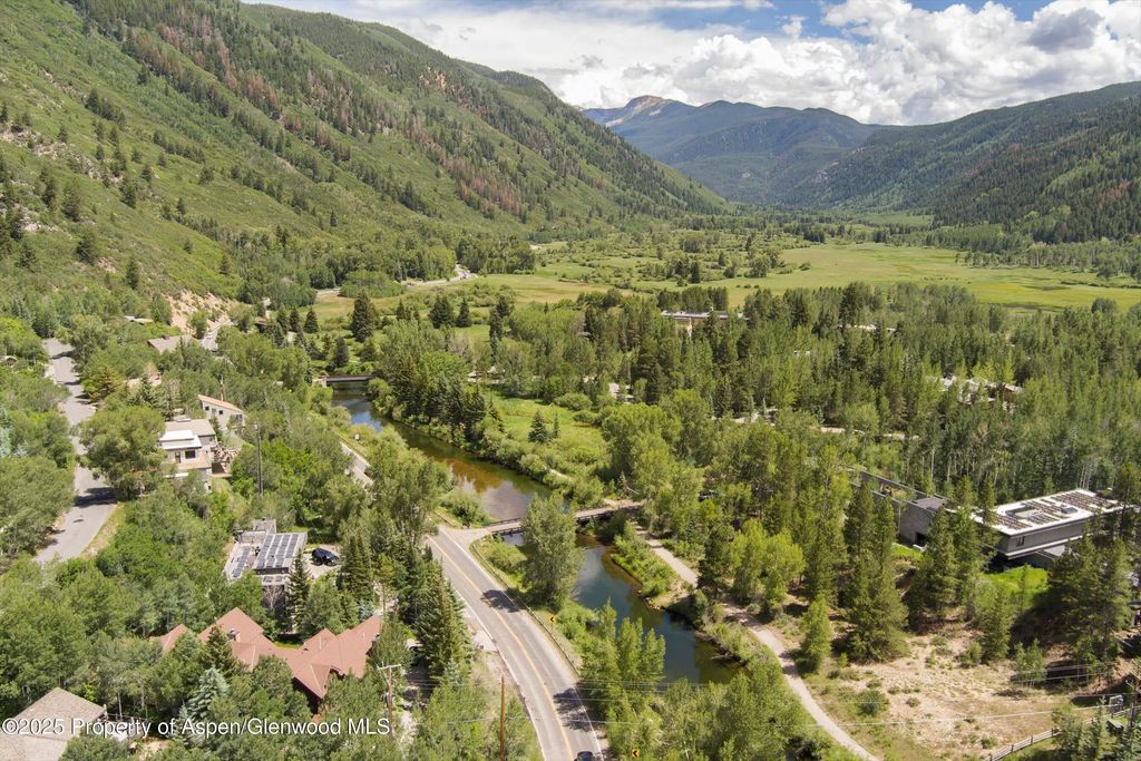 33 of 47 - 42703 Hwy 82 Unit B, Aspen, CO