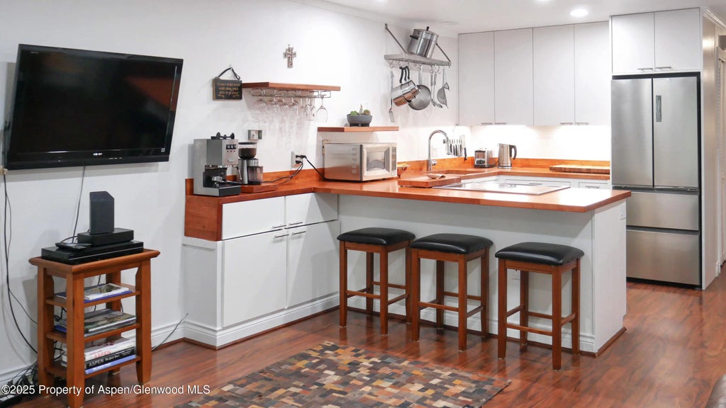 6 of 14 - 100 E Dean Street 2c, Aspen, CO