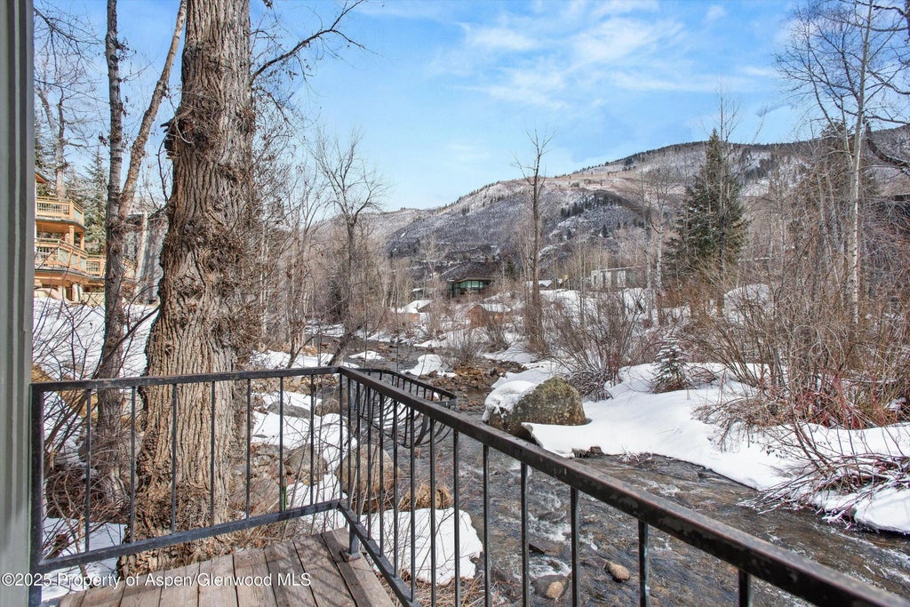2 of 11 - 1050 Waters Avenue 9, Aspen, CO