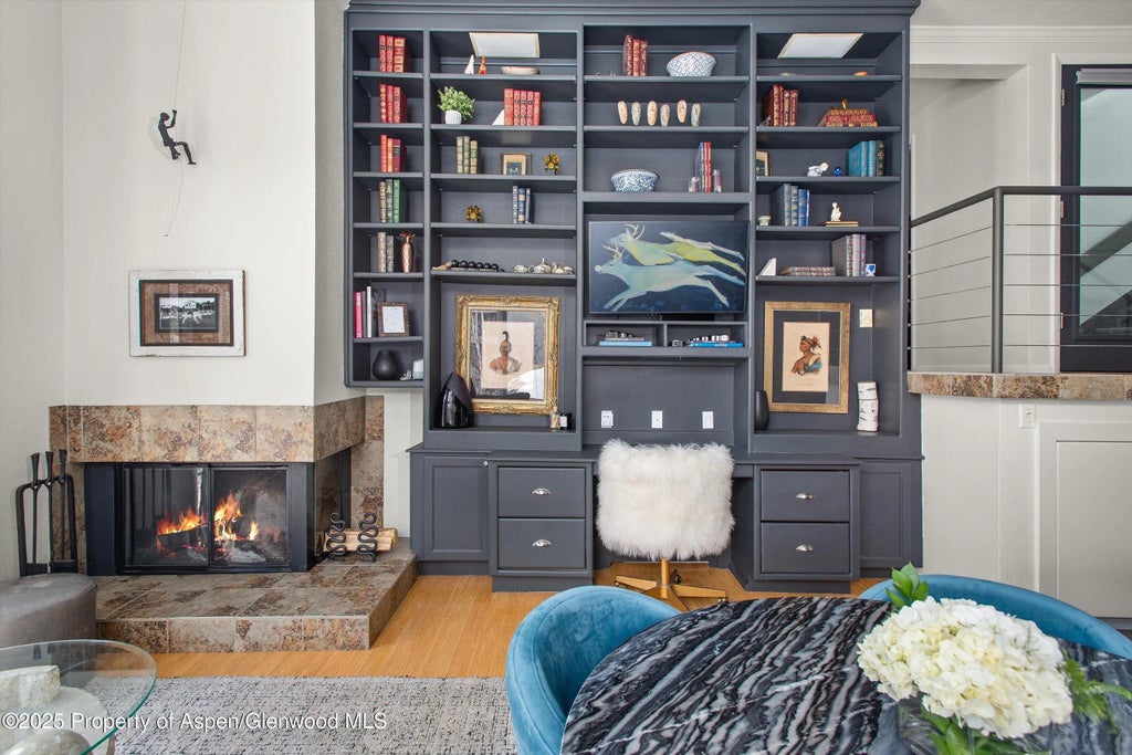 5 of 11 - 1050 Waters Avenue 9, Aspen, CO
